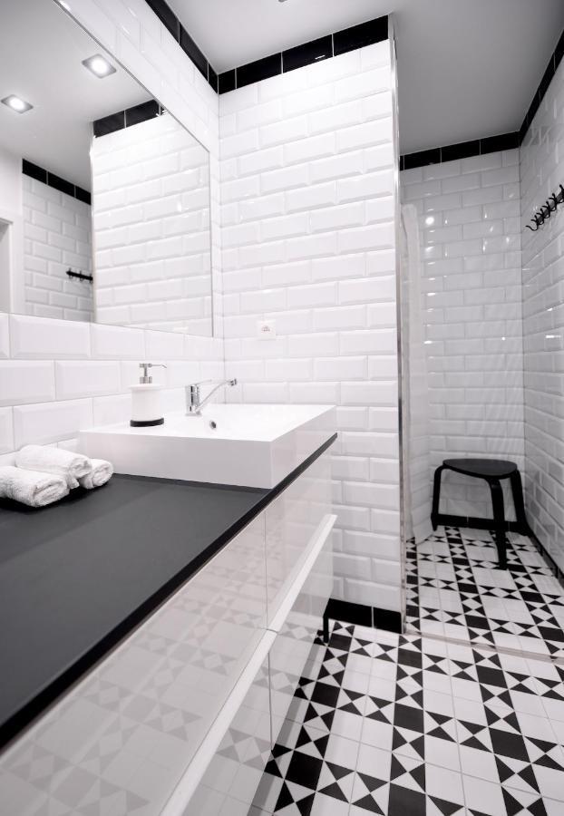 Apartman S Atriom V Historickom Centre Trenčín Екстериор снимка